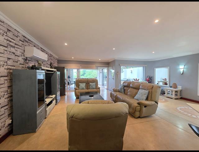 4 BEDROOM APARTMENT FOR SALE IN SIMBITHI ECO ESTATE